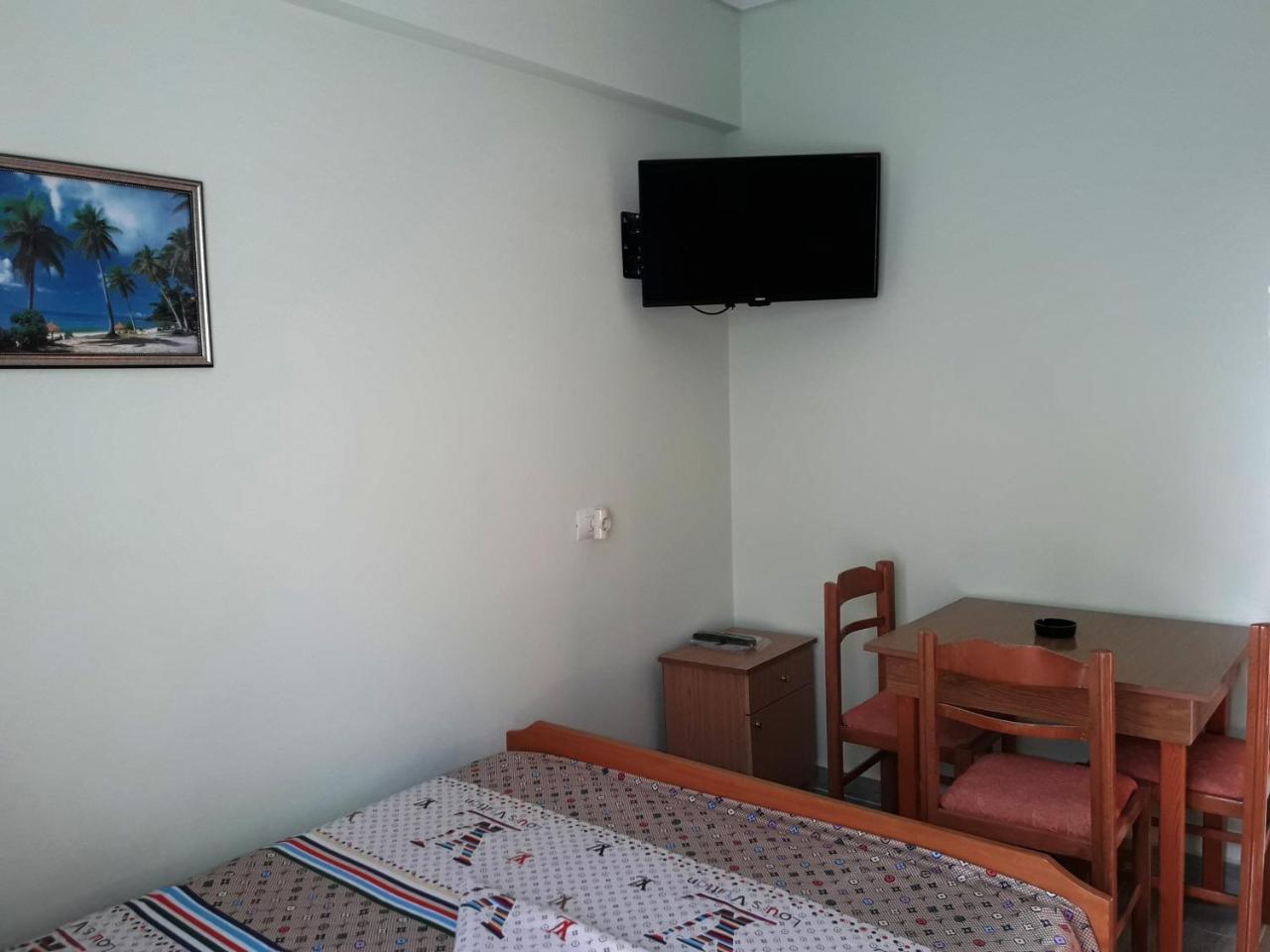 Tani'S Guesthouse Ксаміл Екстер'єр фото